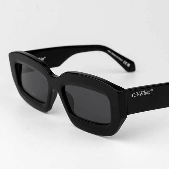 Off-White CHARLOTTE Women Sunglasses Black Grey Rectangle OERI138 CHARLOTTE 1007